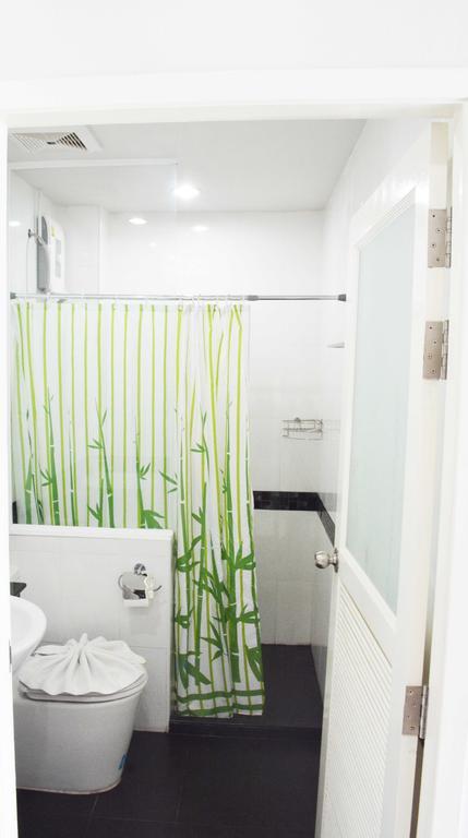 Angelina Guesthouse Patong Rom bilde