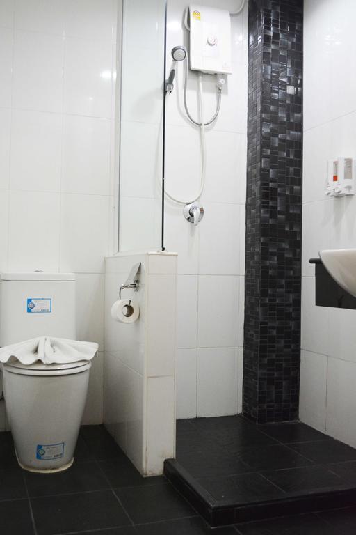Angelina Guesthouse Patong Rom bilde